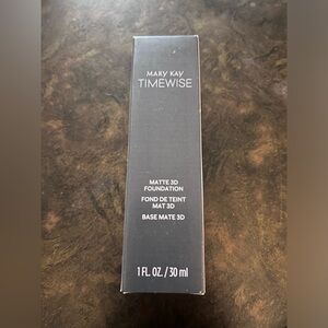 Mary Kay Timewise matte 3D foundation
